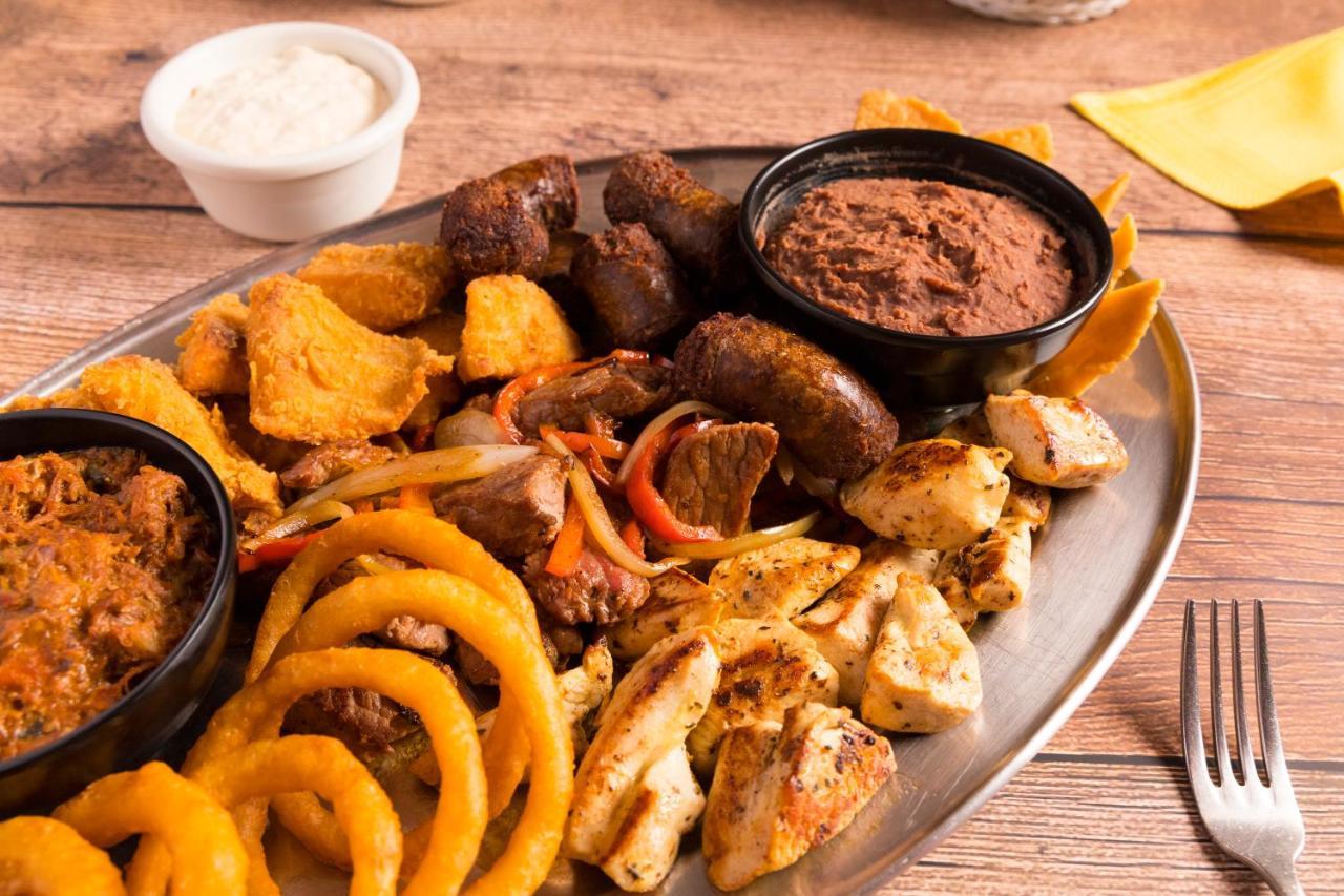 El Rodeo Estancia Boutique Hotel & Steakhouse سان هوزيه المظهر الخارجي الصورة